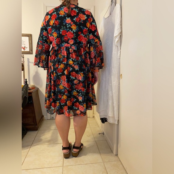Torrid Red Floral Dress - Picture 2 of 6